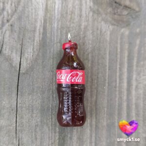 Cola-berlock - Hänge i form av miniatyrflaska med läsk